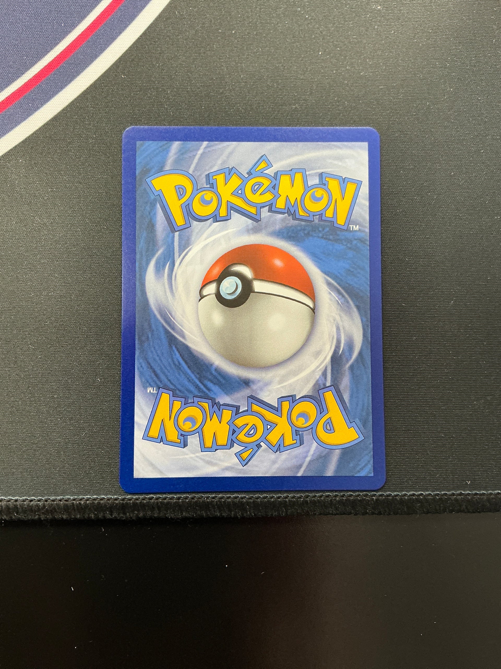 Umbreon Gold Star Celebrations 17/17 ISO